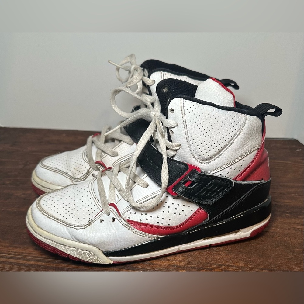 Nike Air Jordan Flight 45 Basketball High Top Shoes Youth Sz 4.5Y Sneakers White